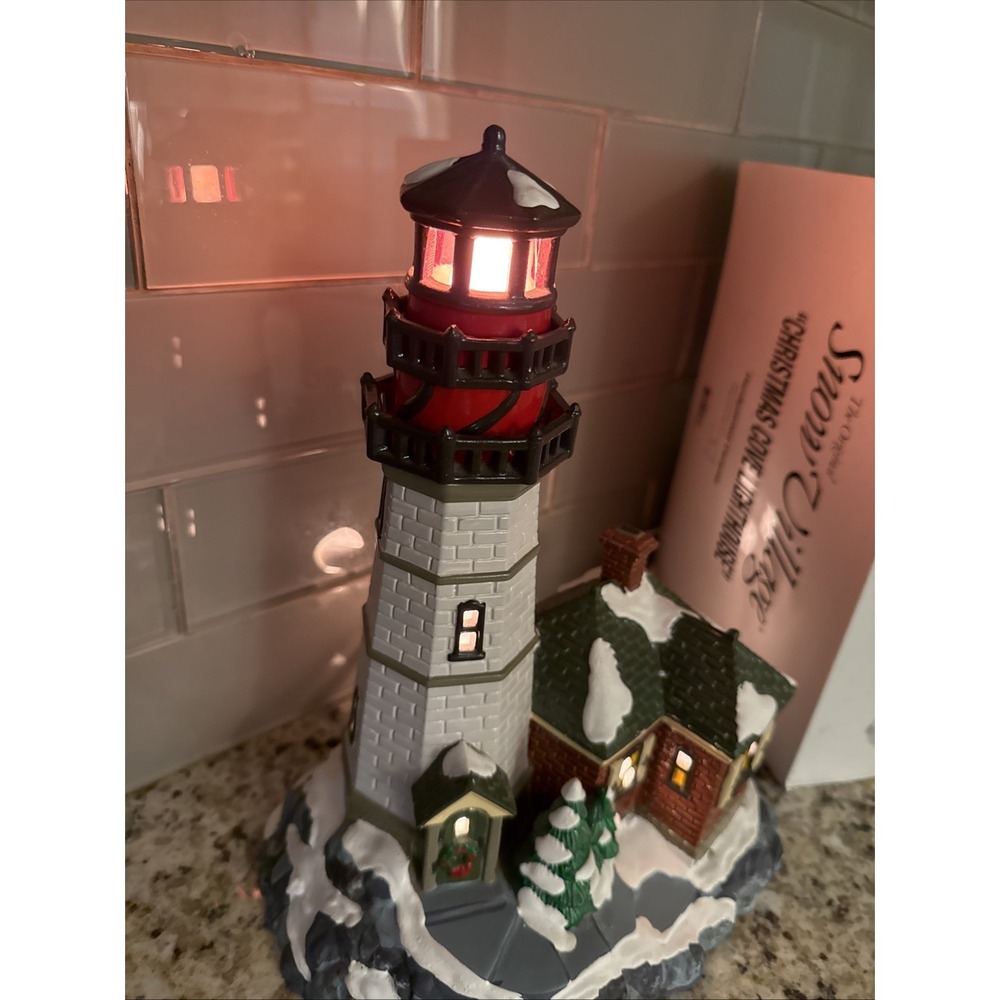 Dept 56 Snow Village 1995 Lighted Christmas Cove Lighthouse Building Vintage - Picture 5 of 14